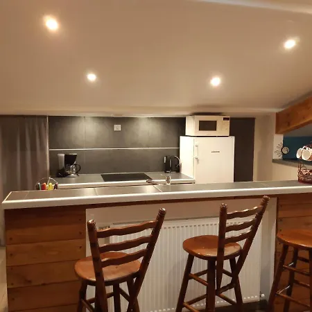 Apartman Les Maisons Rouges *